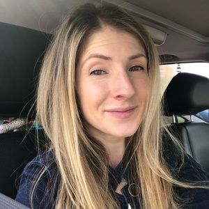 Meet your Posher, Stefanie